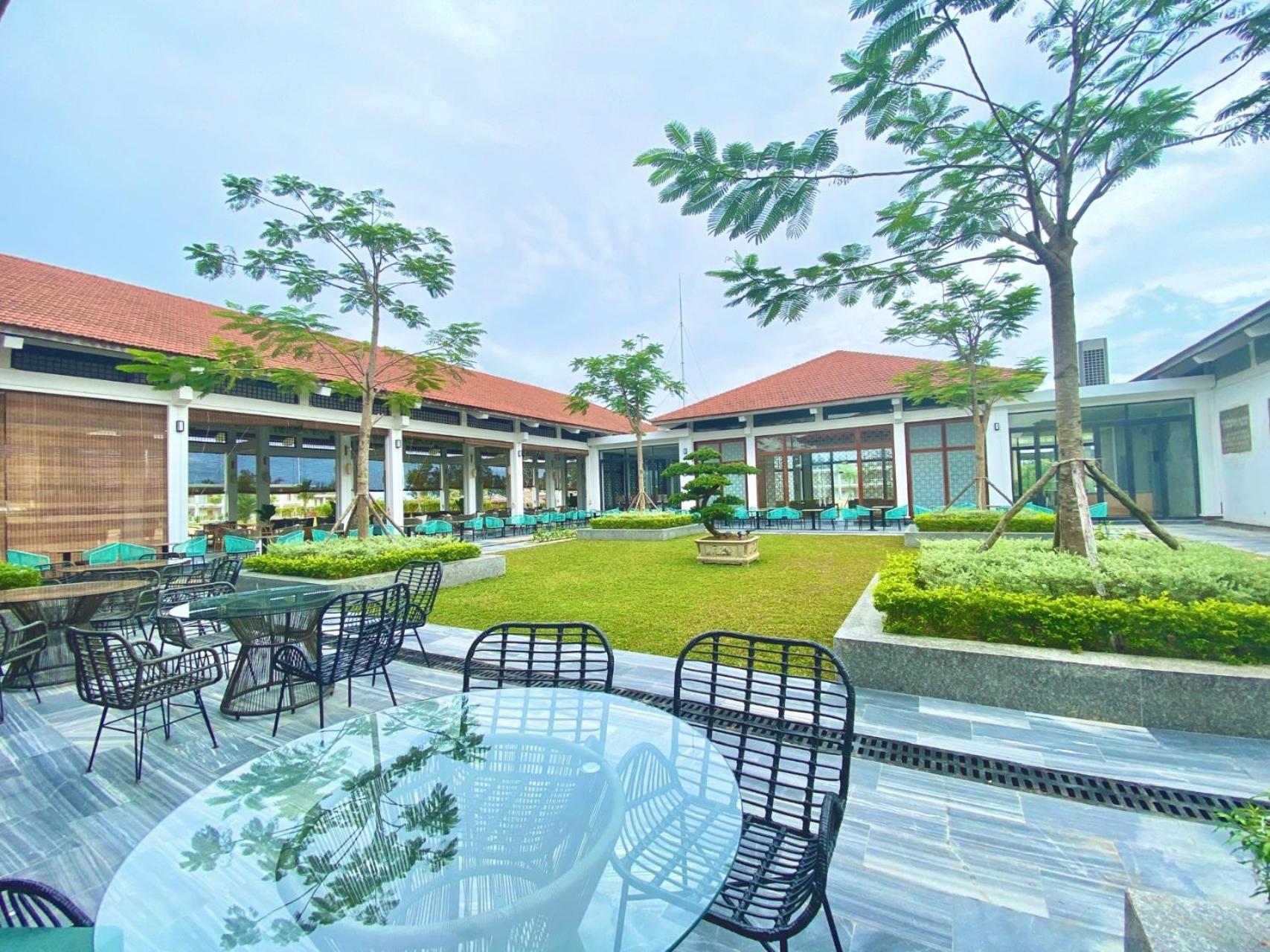 Sbh Gloria Hue Hotel Exterior foto